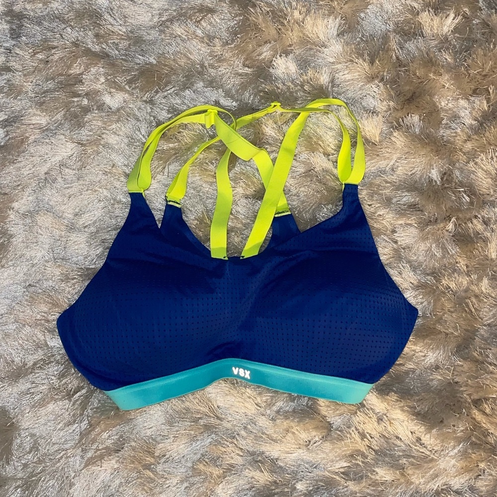 VS Sports Bra